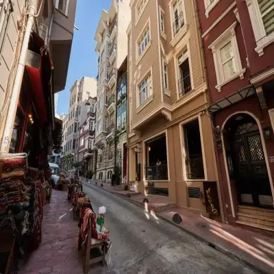 Faik Pasha Suites, Çukurcuma
