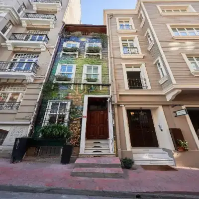 Faik Pasha Suites, Çukurcuma
