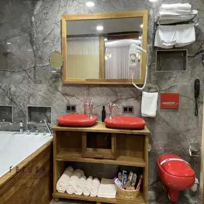 Ferush Otel, +12