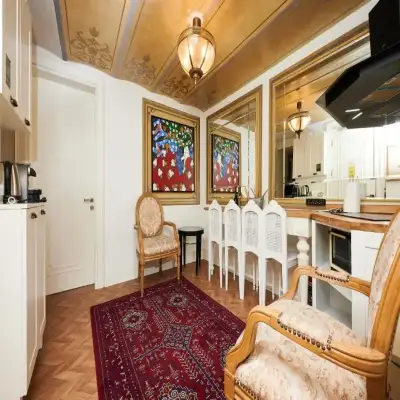 Faik Pasha Suites, Çukurcuma
