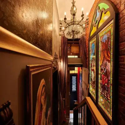 Faik Pasha Suites, Çukurcuma