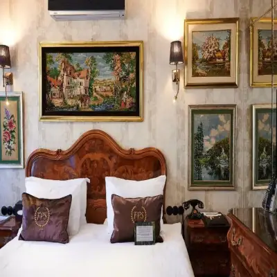 Faik Pasha Suites, Çukurcuma