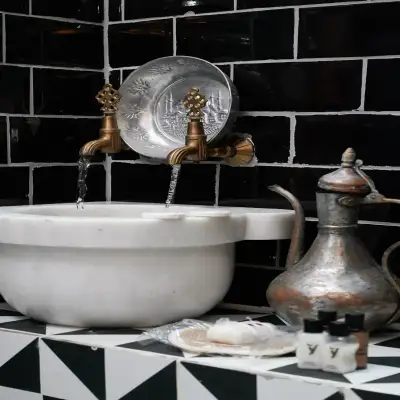 Faik Pasha Suites, Çukurcuma