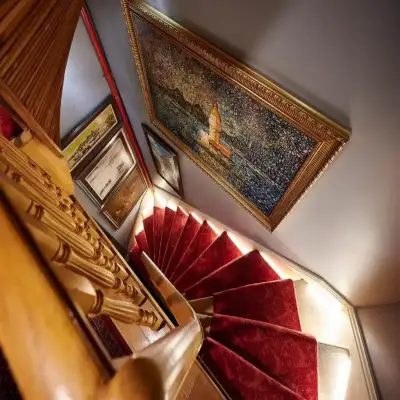 Faik Pasha Suites, Çukurcuma