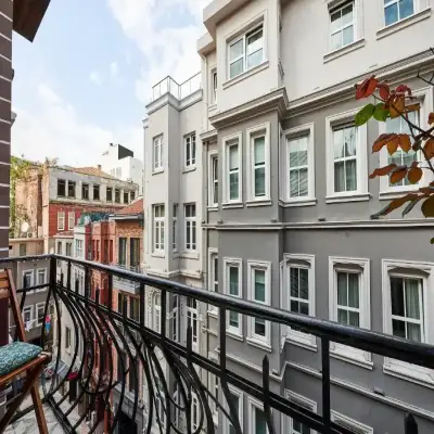 Faik Pasha Suites, Çukurcuma