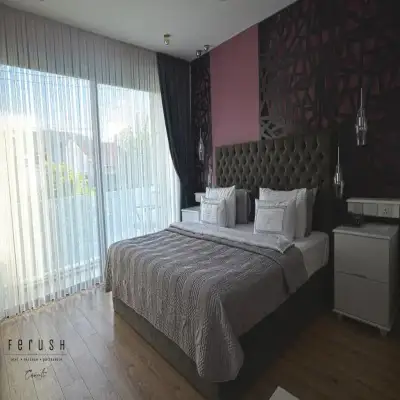 Ferush Otel, +12