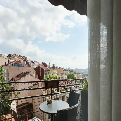 Faik Pasha Suites, Çukurcuma