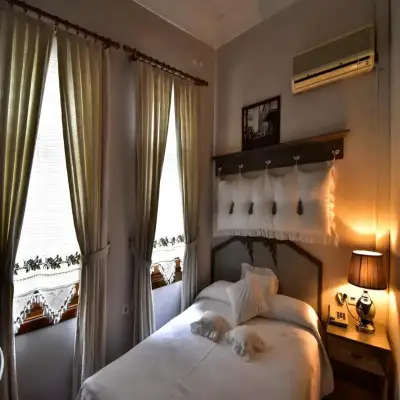Safran Otel