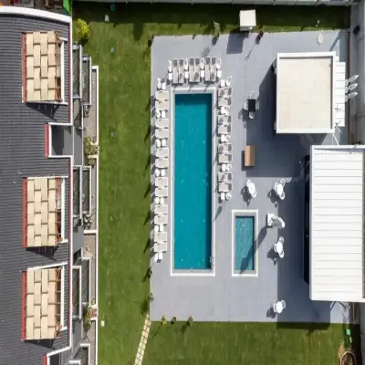 A Suite Side