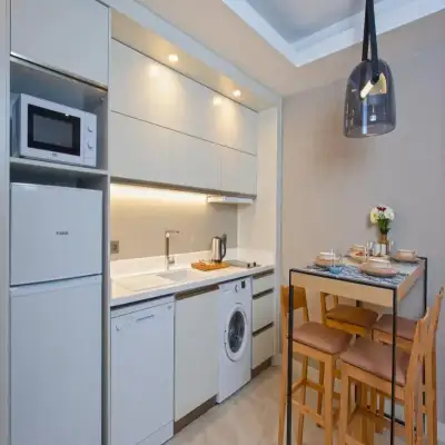 A Suite Side