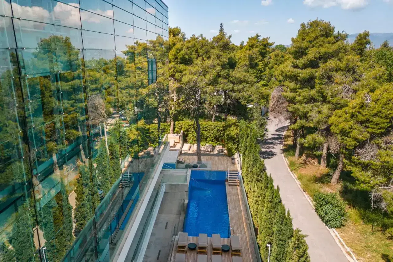 life galery athens