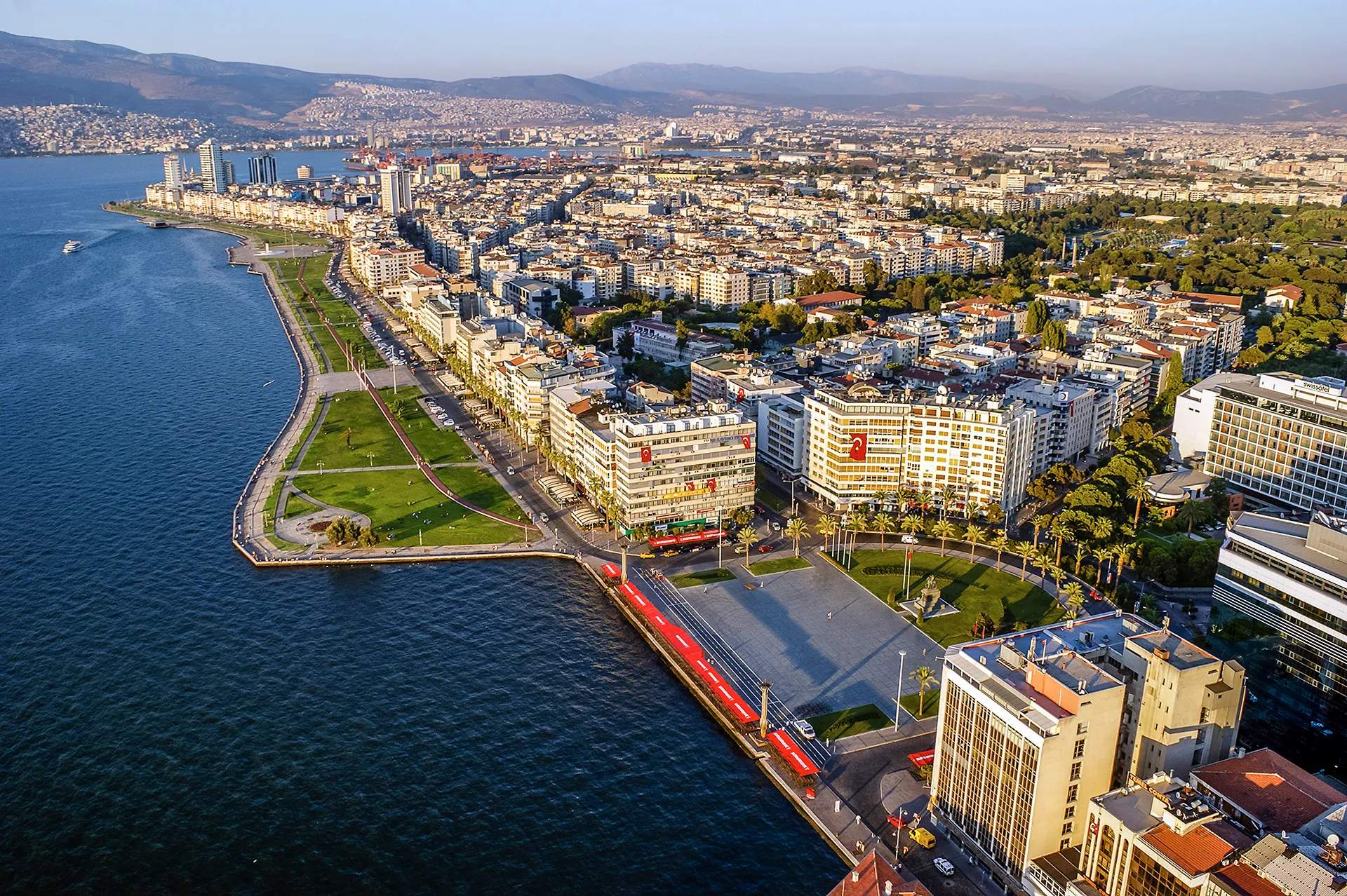 Sömestir Tatilinde İzmir Otelleri: 15 Tatilde Nerede Kalınır?