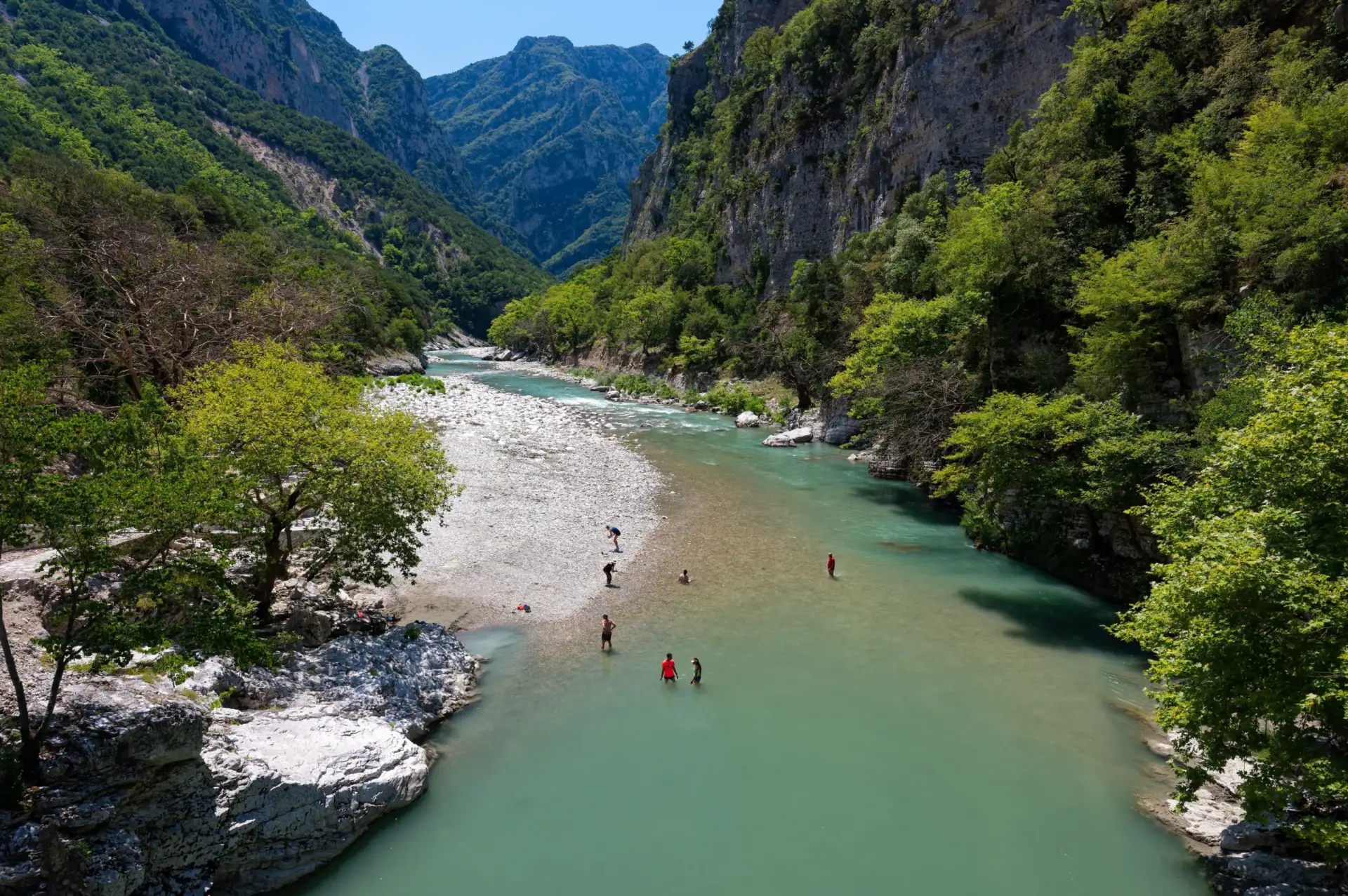Tzoumerka Şelalesi