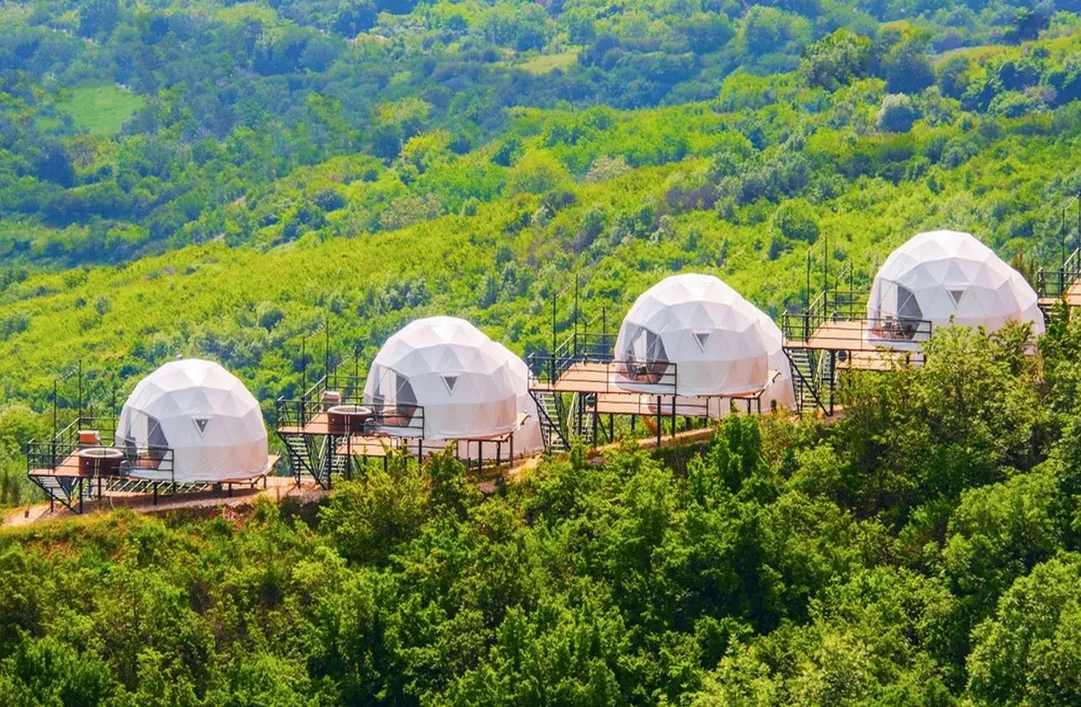 Türkiye’de Glamping Otelleri: En İyi Lüks Kamp Alanları ve Doğa İçinde Konaklama Rehberi