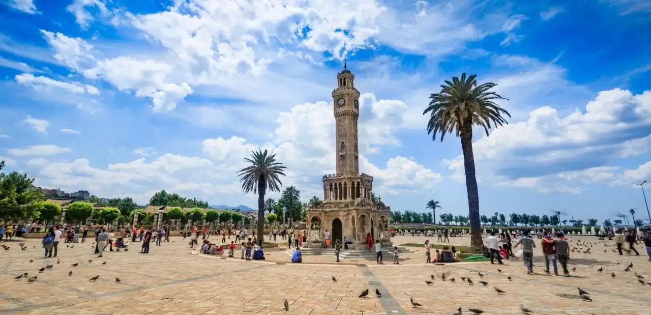 İzmir Saat Kulesi