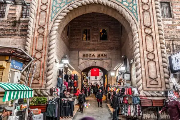 Bursa Kapalı &Ccedil;arşı ve Koza Han
