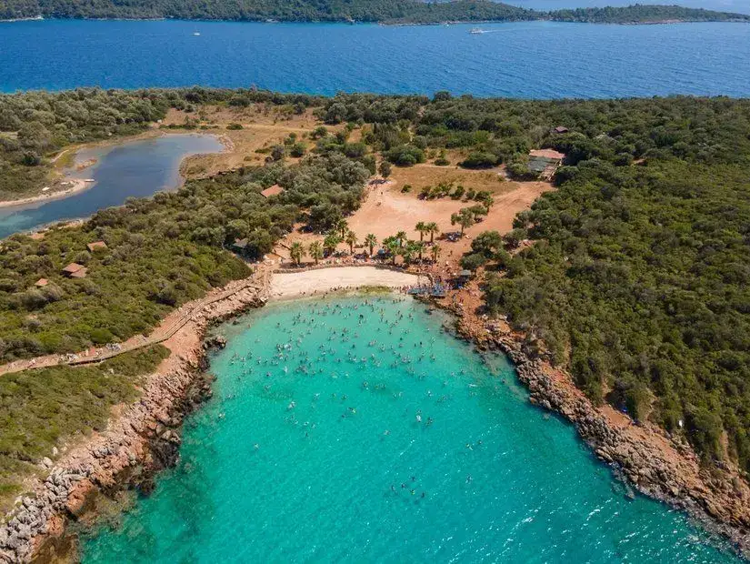 Kleopatra Adası