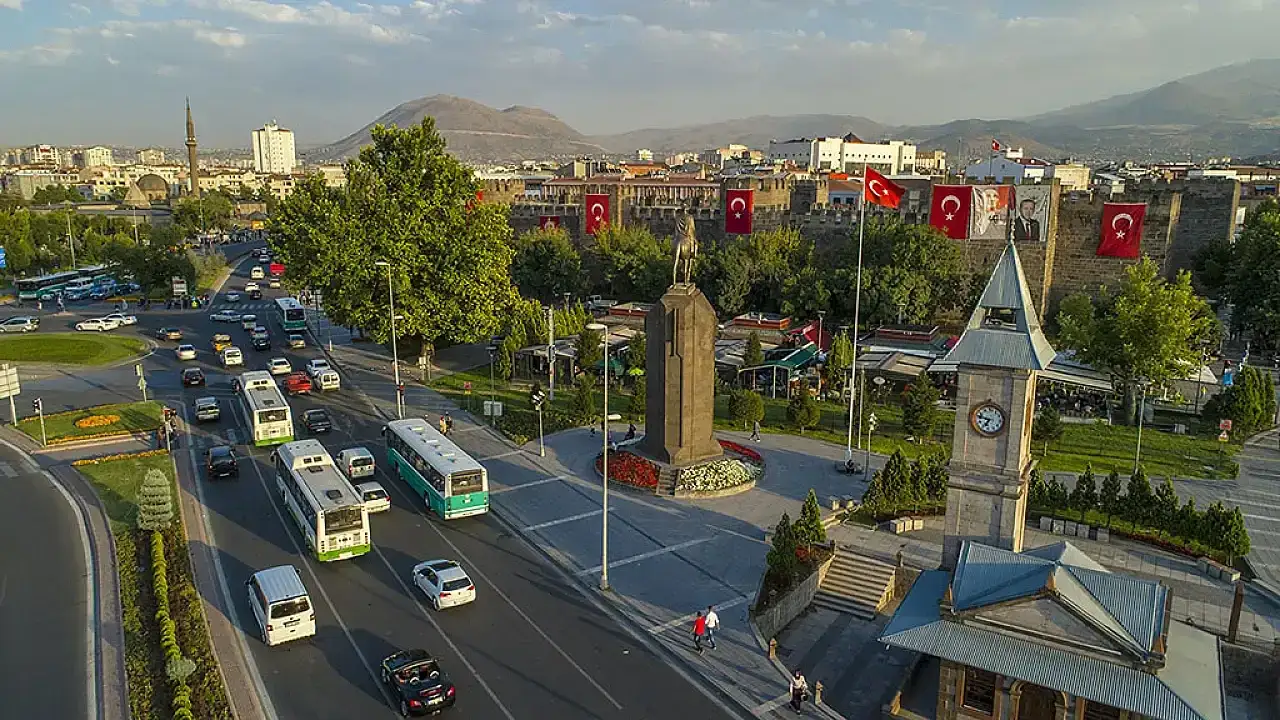Kayseri’ye Yakın Hafta Sonu Rotaları 2026 | Kapadokya, Sivas ve Mersin