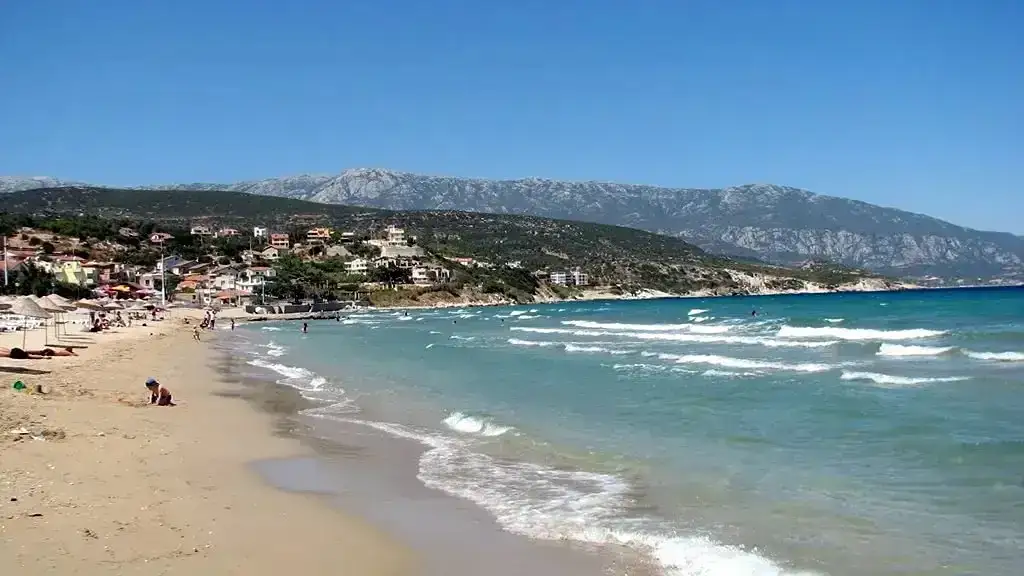 Karaburun Gezi Rehberi: Ne Zaman Gidilir, Nerede Denize Girilir, Ne Yapılır?