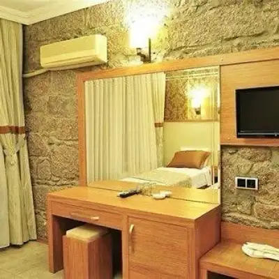 Assos Park Hotel