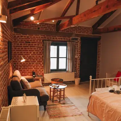 Attalos Suites