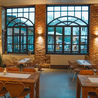 Attalos Suites