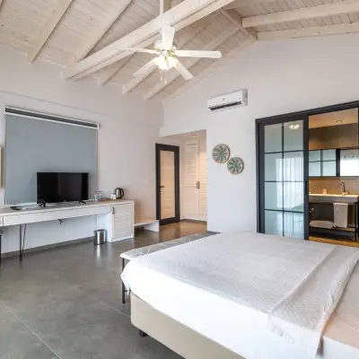 Beyaz Güvercin Otel, +12