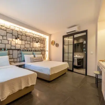 Beyaz Güvercin Otel, +12