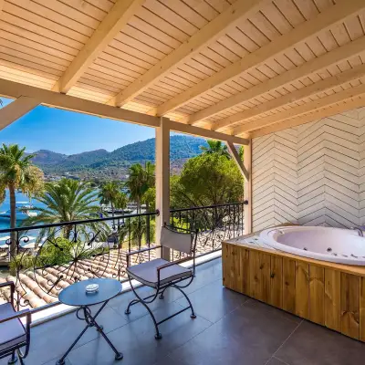Beyaz Güvercin Otel, +12