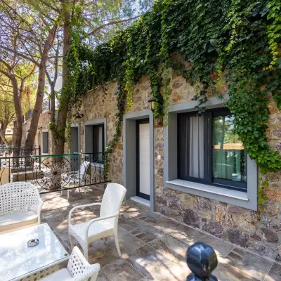 Beyaz Güvercin Otel, +12