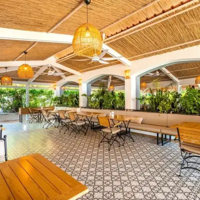 Beyaz Güvercin Otel, +12