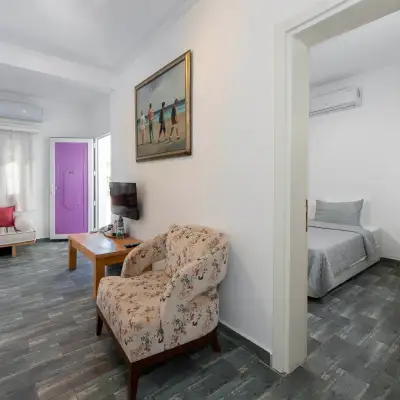Kefi Beach & Suites