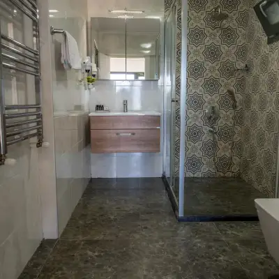 LU-IX ROOMS