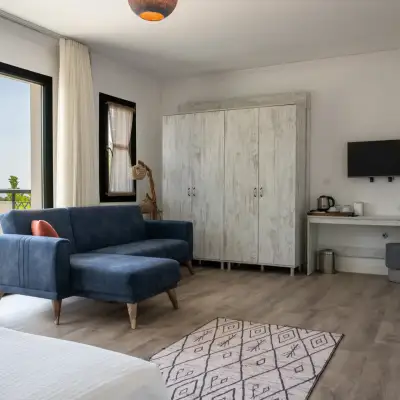 LU-IX ROOMS