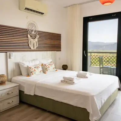 LU-IX ROOMS