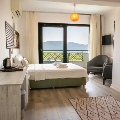 LU-IX ROOMS