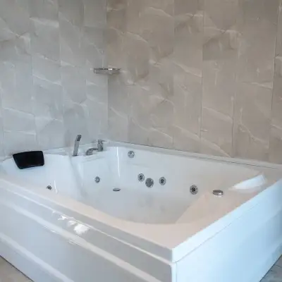 LU-IX ROOMS