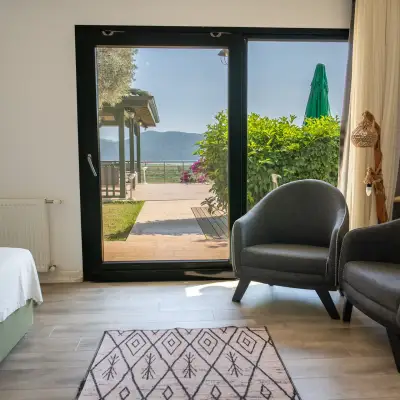 LU-IX ROOMS