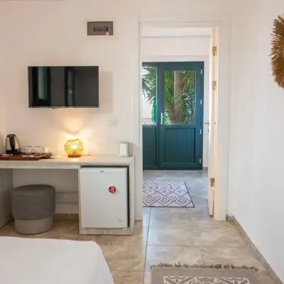 LU-IX ROOMS
