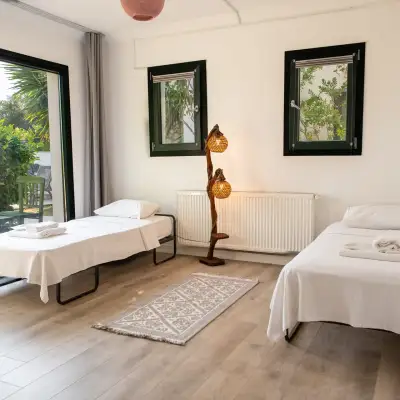 LU-IX ROOMS