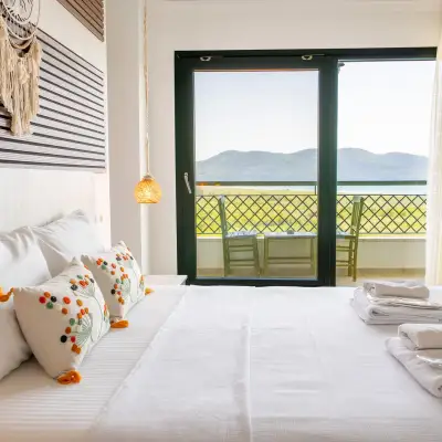 LU-IX ROOMS