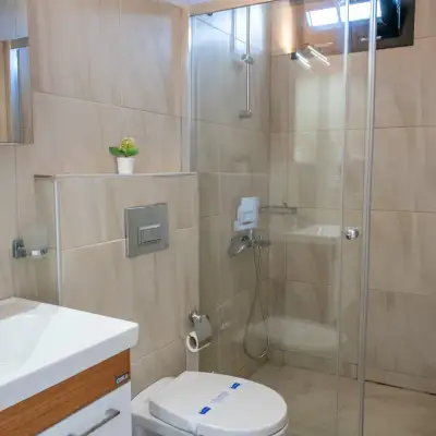 LU-IX ROOMS