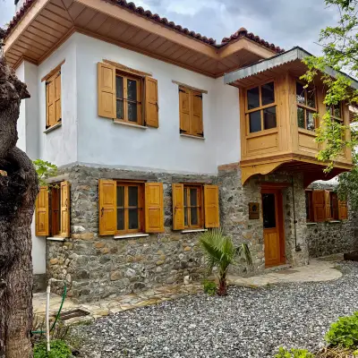 Heritage Homes Atalık Evler – Menekşe Evi