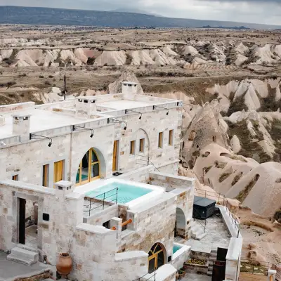 Millstone Cave Suites