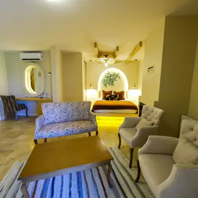 Olive Odore Palace Hotel