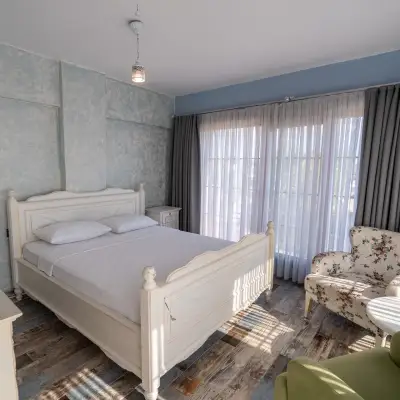 Ra Otel - Altınova