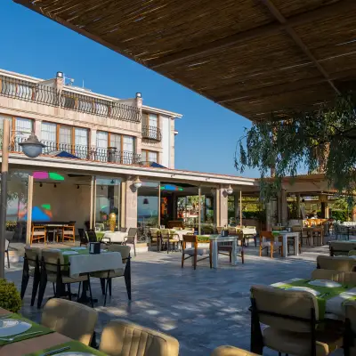 Ra Otel - Altınova