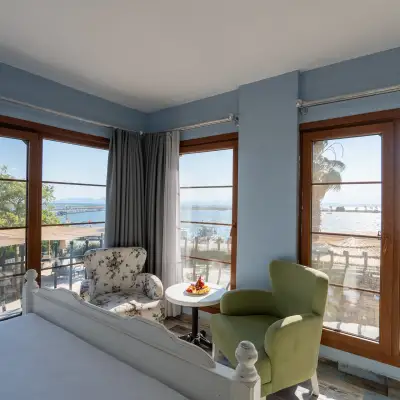 Ra Otel - Altınova