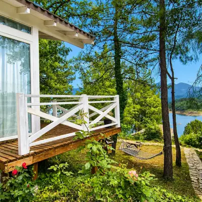 Saklı Göl Evleri Hotel & Restaurant - Antalya'ya 55 km