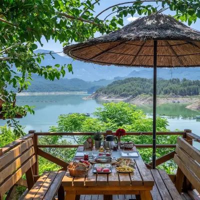 Saklı Göl Evleri Hotel & Restaurant - Antalya'ya 55 km